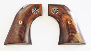 Aged Oak   Smooth Grips for Ruger Montado and New Vaquero