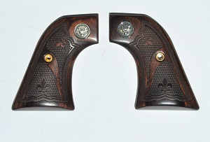  Aged Oak Checkered Grips - Ruger Montado and New Vaquero 