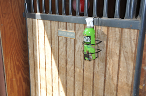 flysprayholder