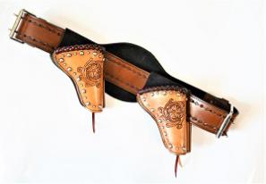Shooting Stars RIO Belt with Bandera Plus Holsters  -  In-Stock